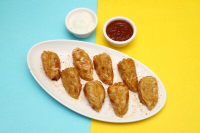 chicken fried momos